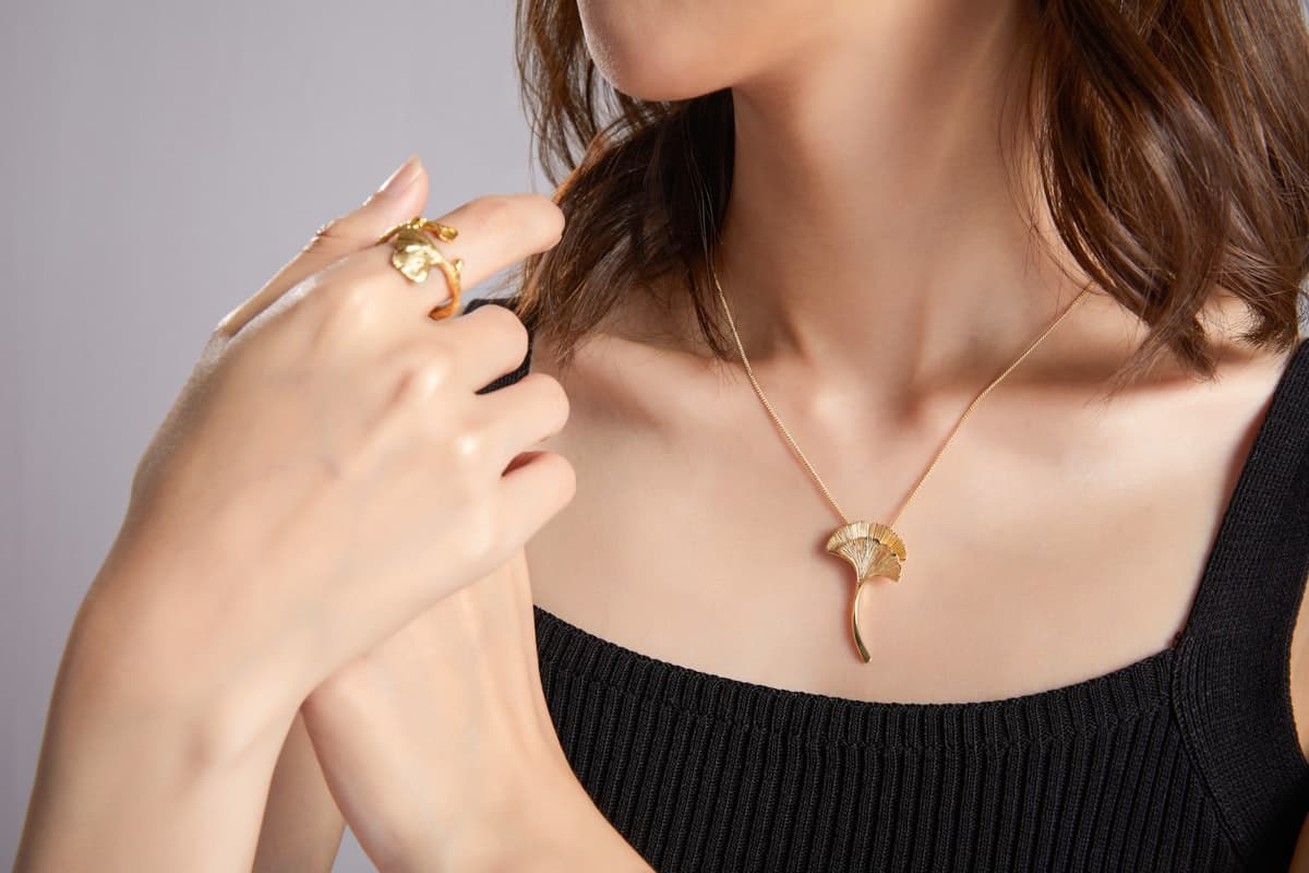 Celestine Pendant