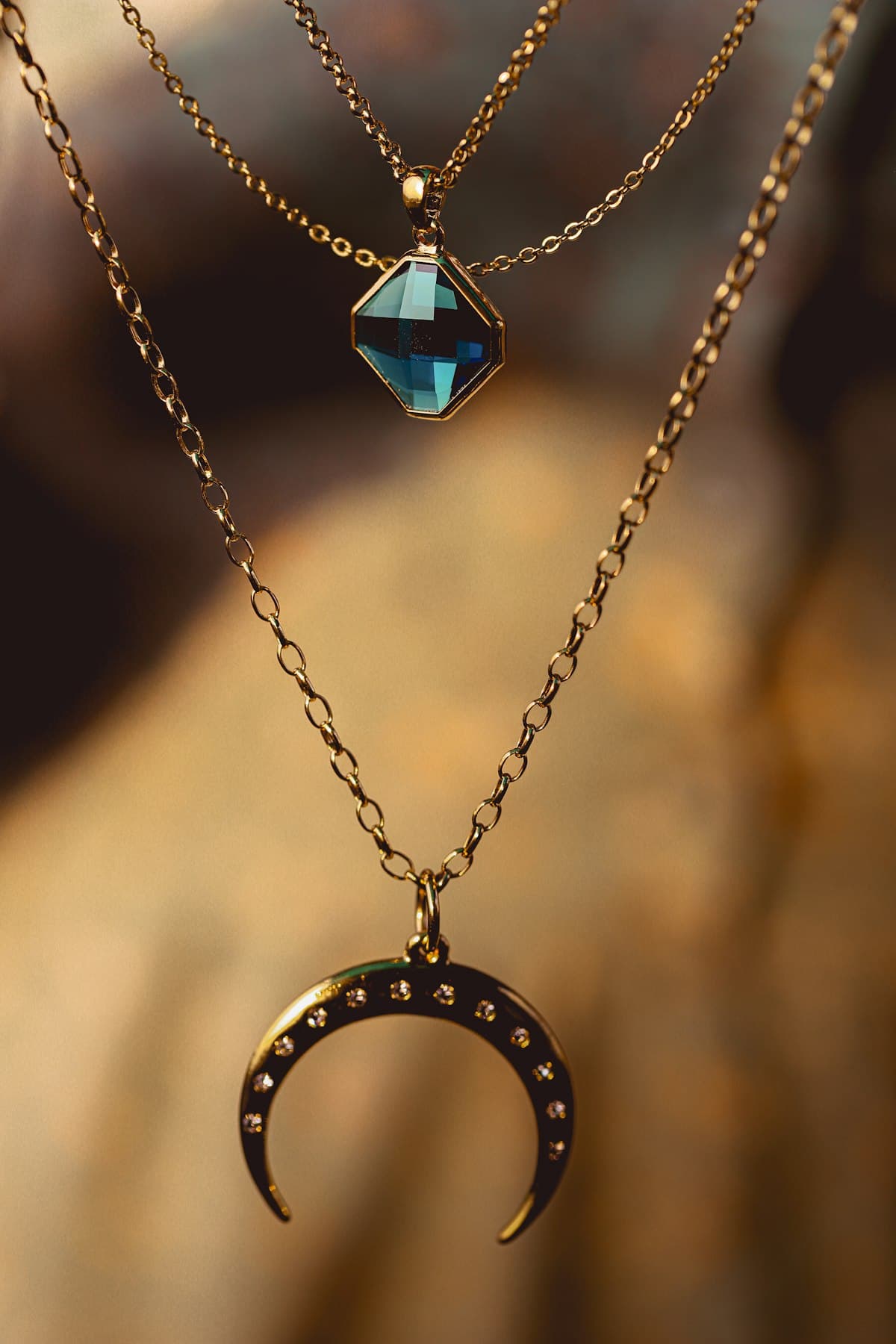 Selene Layered Chain